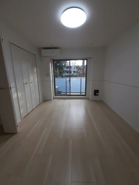 ベッドルーム