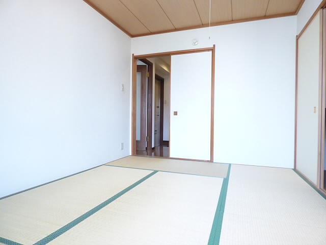 ベッドルーム
