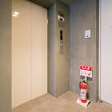 東京都武蔵野市西久保１丁目 エントランス