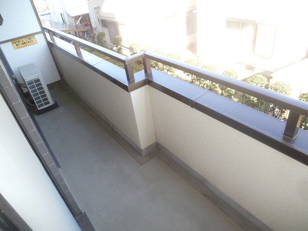 モアクレスト菊野台  ベランダ