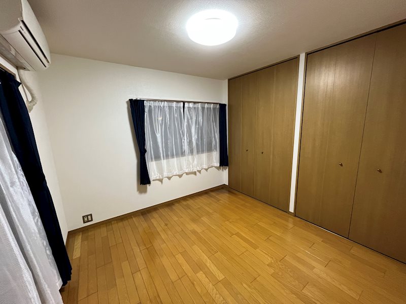 ベッドルーム
