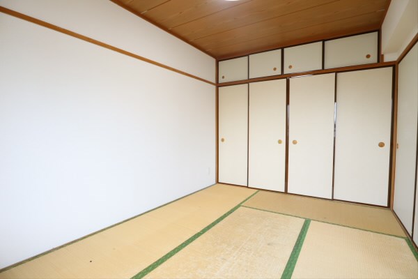 ベッドルーム