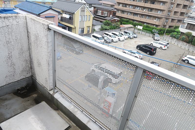 シャトーアルフィー当社管理物件  ベランダ