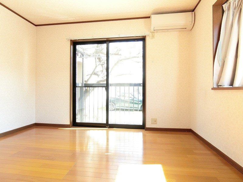 朝日二番館　【東京外国語大学受験生事前予約可能物件】  リビング