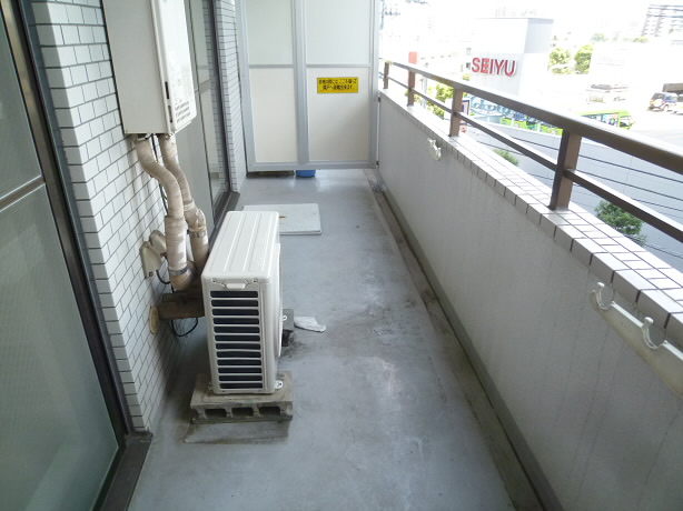 五香屋プラザビル ベランダ
