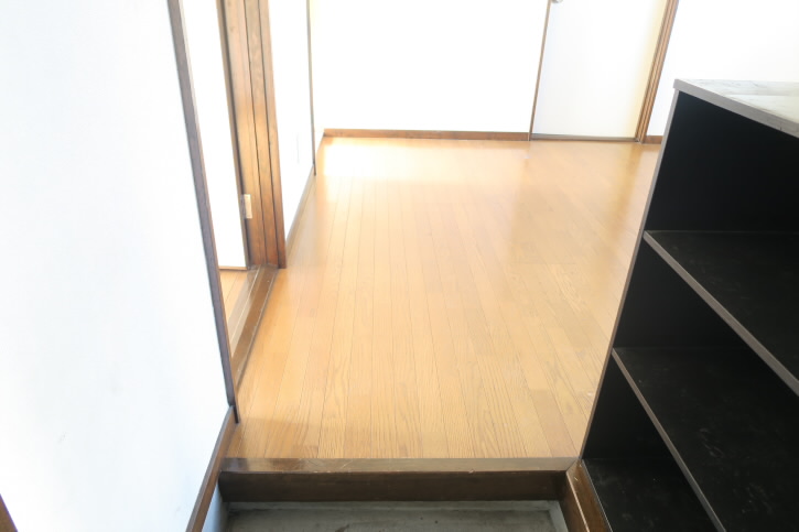 リバーハウス  玄関