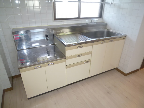 モアクレスト菊野台 キッチン