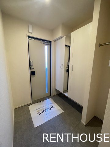 Laffinage  玄関