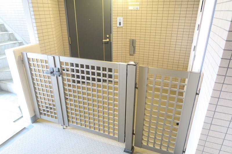 フルーリー府中 玄関