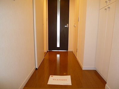 クール   玄関