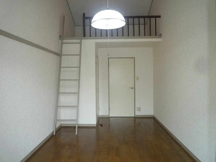 ベッドルーム