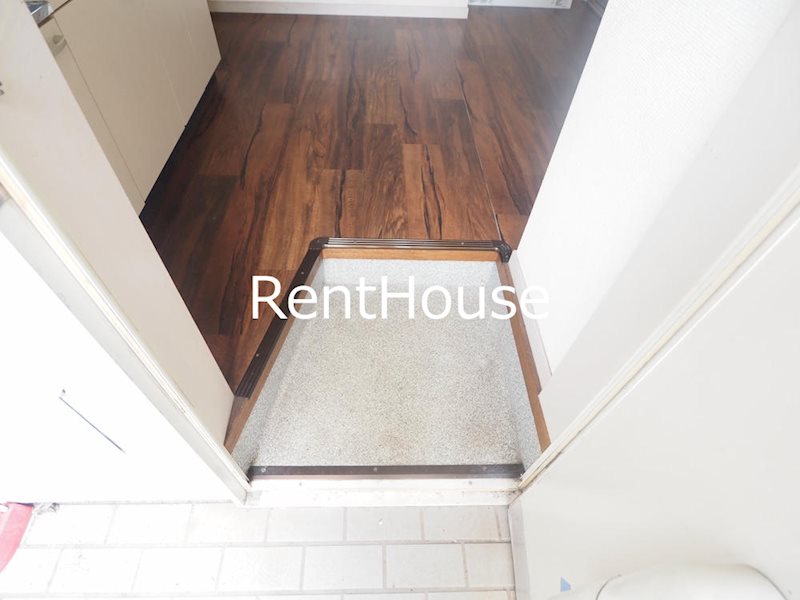 CNコンフォート　弊社専任 玄関