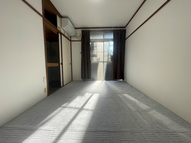 ベッドルーム