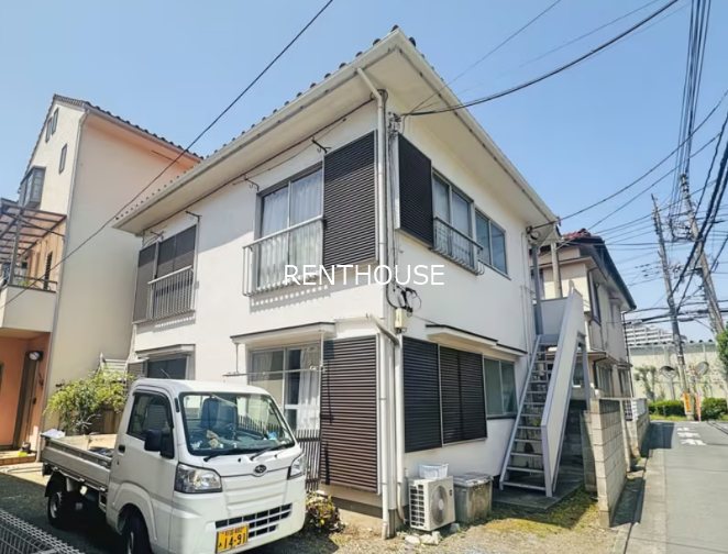 ダービーハウス 外観