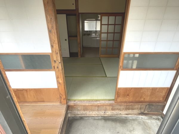 玄関
