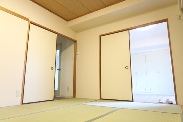 ベッドルーム