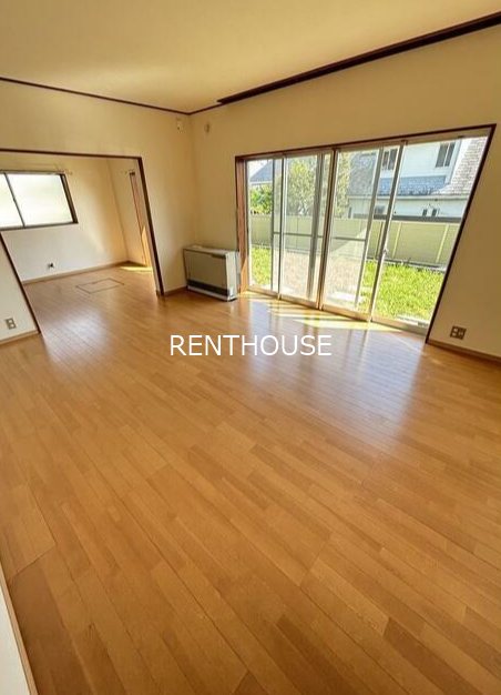 片瀬山1丁目戸建 玄関
