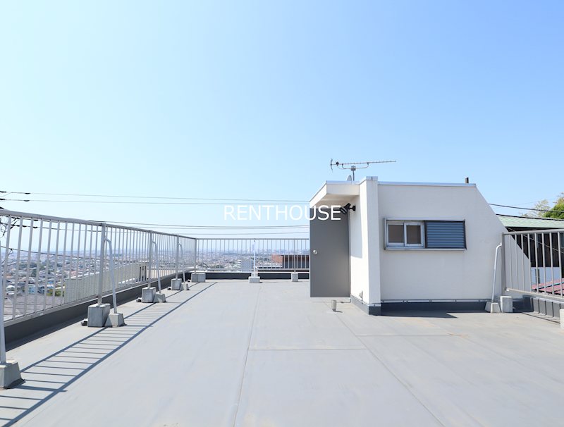 片瀬山1丁目戸建 ベランダ