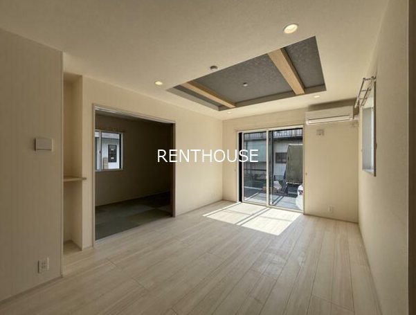 府中市押立町新築戸建 リビング