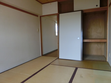 ベッドルーム