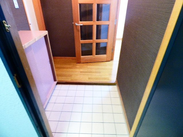 メゾン・ノア  玄関