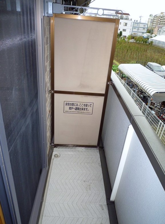 ルーエ弐番館   ベランダ
