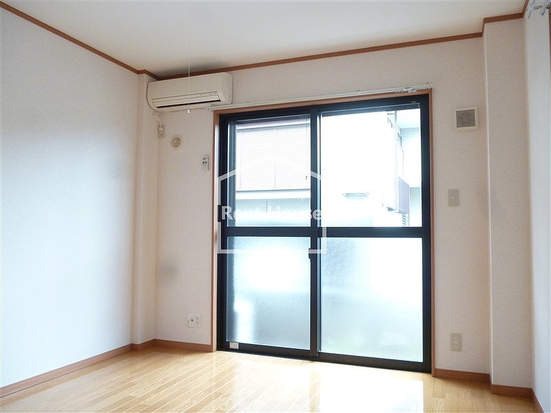 コーポソアラ　【東京外国語大学受験生事前予約可能物件】  リビング