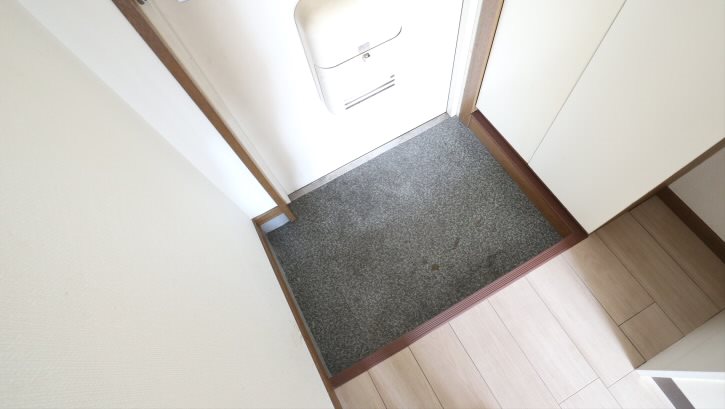 ハウゼイイダ  玄関