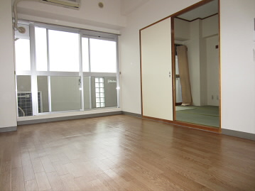 グランドール武戸野　  リビング