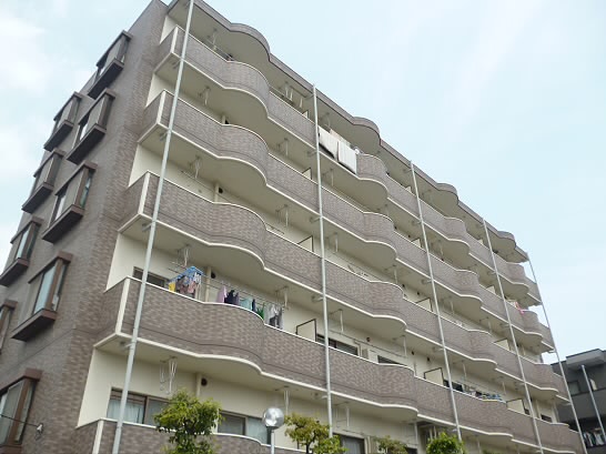 アゼリア府中 外観