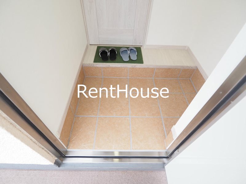 サンシューエイ 玄関