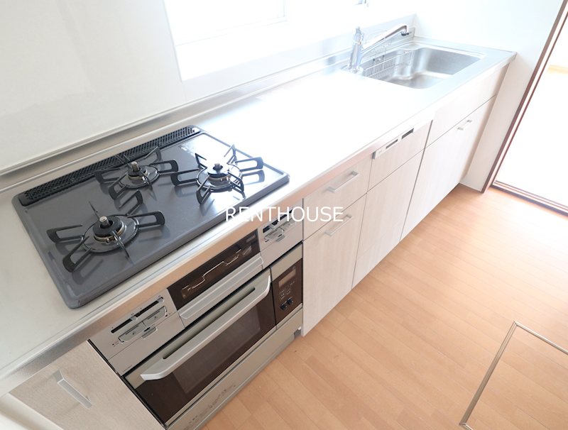 片瀬山1丁目戸建  キッチン