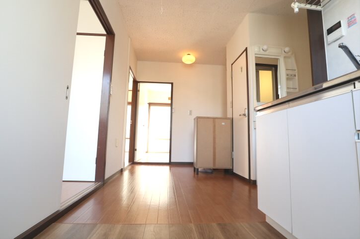 メゾンシライト  玄関