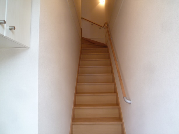 メゾンラリーブ  玄関