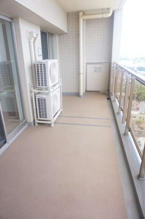 ザ・パークハウスつつじヶ丘  ベランダ