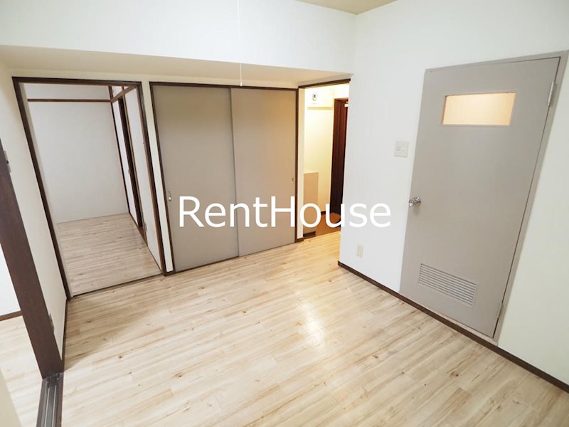 ハイコーポ明大前 リビング