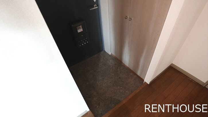 谷ハイツ  玄関