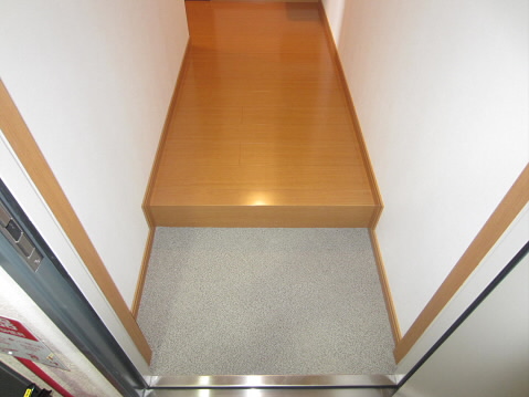 シャテーヌⅡ  玄関