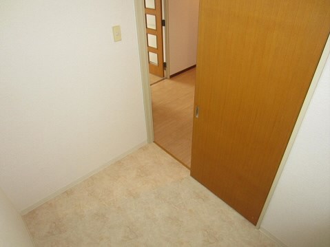 リズ京王多摩川   玄関