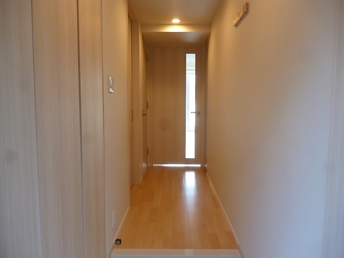 京王府中テラス  玄関