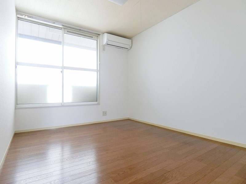 レジェンド若松 ベッドルーム