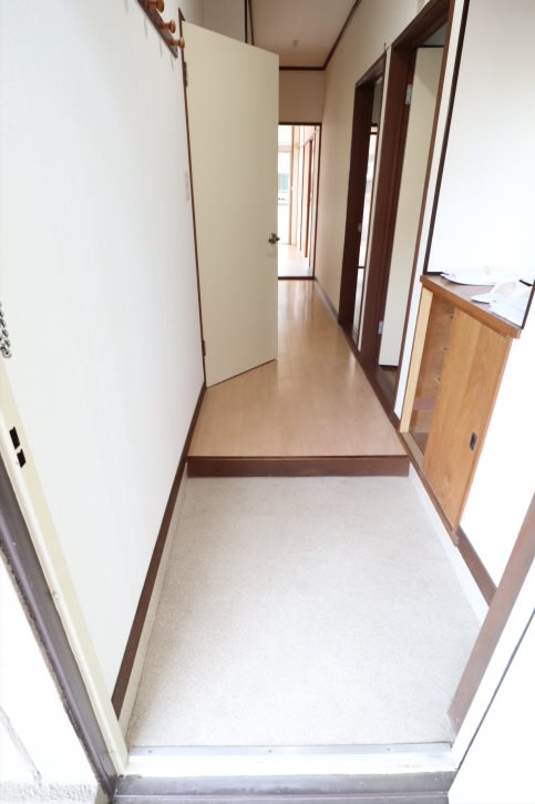 コーポシライト 玄関