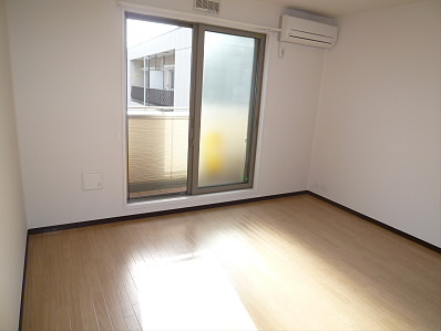 ユニヴェール華 ベッドルーム