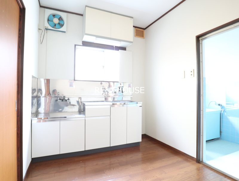 金龍堂ビル  リビング