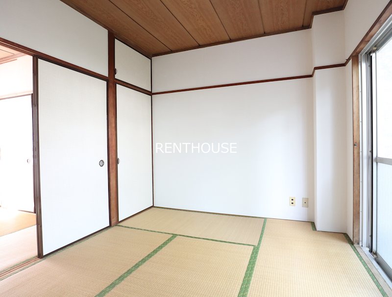 金龍堂ビル  ベッドルーム