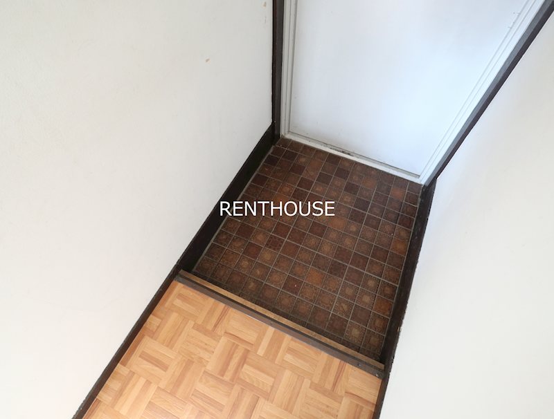 金龍堂ビル  玄関