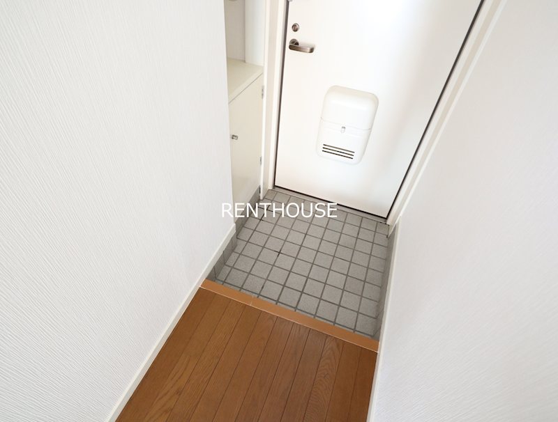 シャルマン成城  玄関