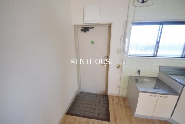 ハイネスSK  玄関