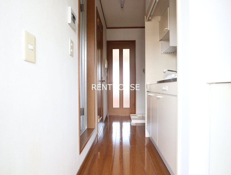 プティメゾンK＆K   玄関