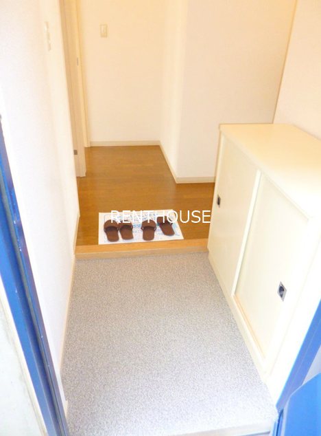 グリューンベルグ生田  玄関